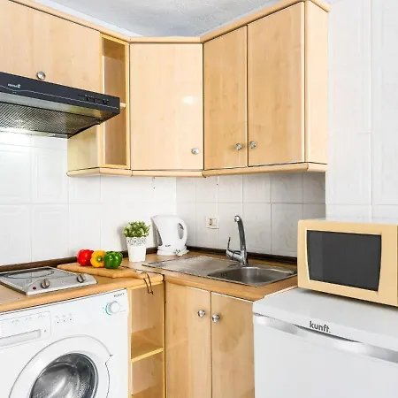 320 Bright Accommodation, Sea View, Wi Fi And Pool Daire *